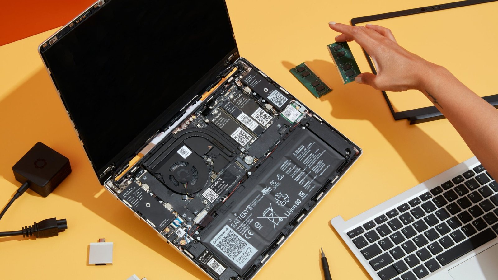 Framework’s Customizable And Repairable DIY Laptop Is Up For Pre-order ...